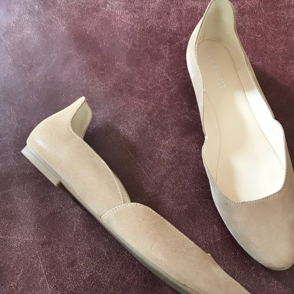 Nine West Scalloped Shiny Suede Pointed Toe Flats - Picture 8 of 8